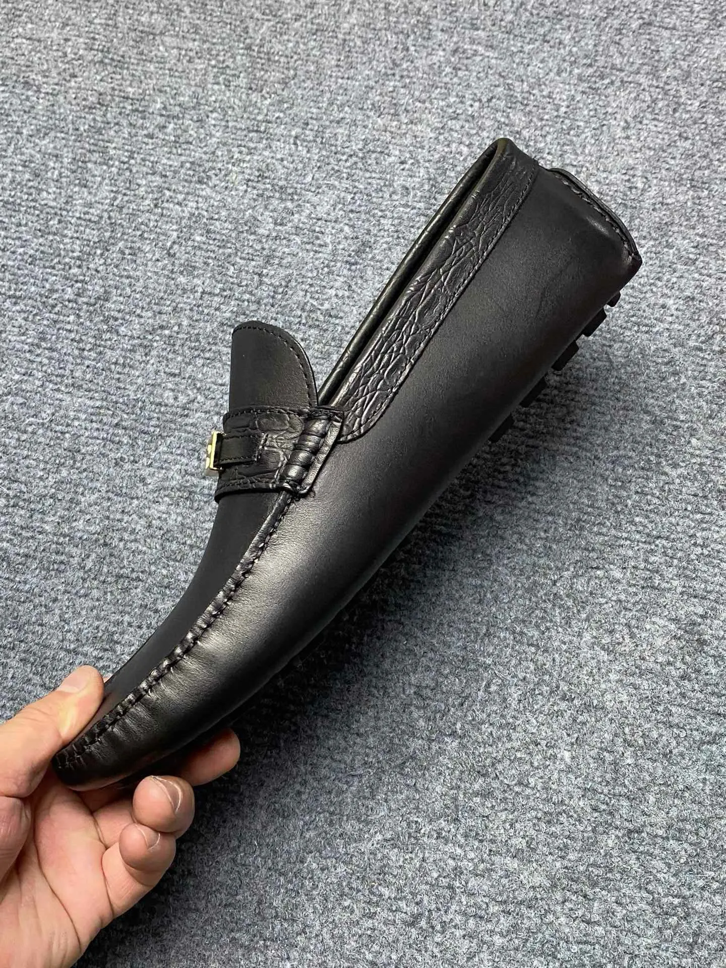 Men's Men's Shoes Men's Men's Shoes 💰700FENDI Fendi Men's Shoes are breathable and comfortable. Original development. Counters copy one to one. Imported cowhide. Niuri. 38 to 44. (can be ordered at 45.46. No returns or exchanges)
